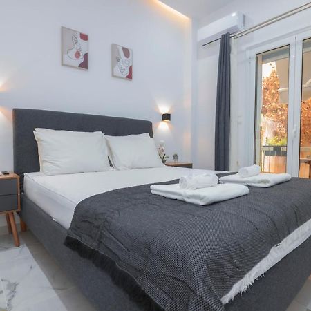 Apollo 2 Bd Jacuzzi Suite Athén Kültér fotó