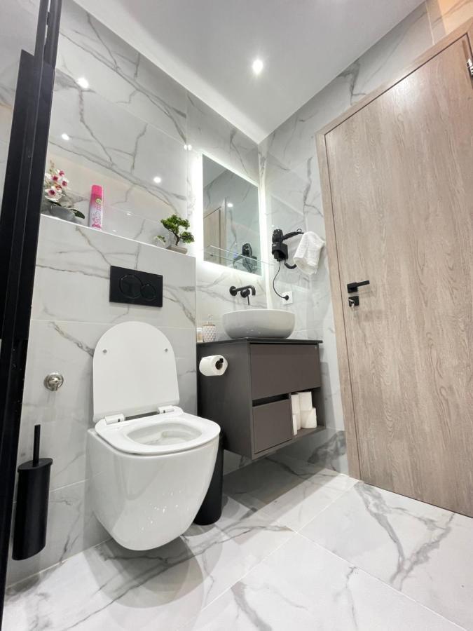 Apollo 2 Bd Jacuzzi Suite Athén Kültér fotó