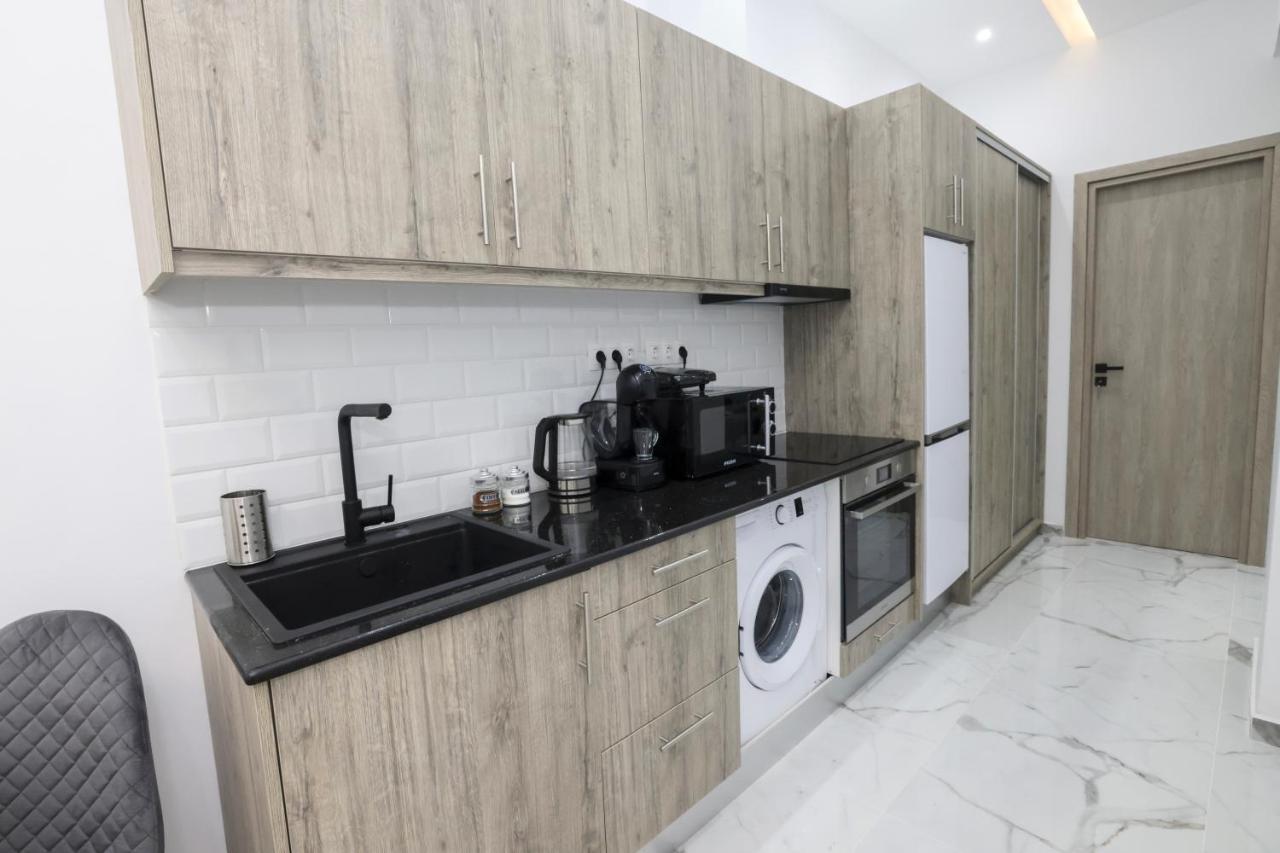 Apollo 2 Bd Jacuzzi Suite Athén Kültér fotó